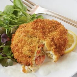 Panko-Crusted Lobster Cakes